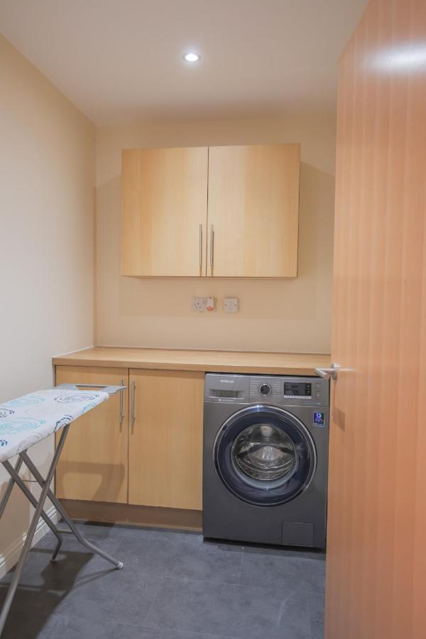 Stylish Modern Newly Built Apartment 15 Min From City Centre Edinburgh Dış mekan fotoğraf